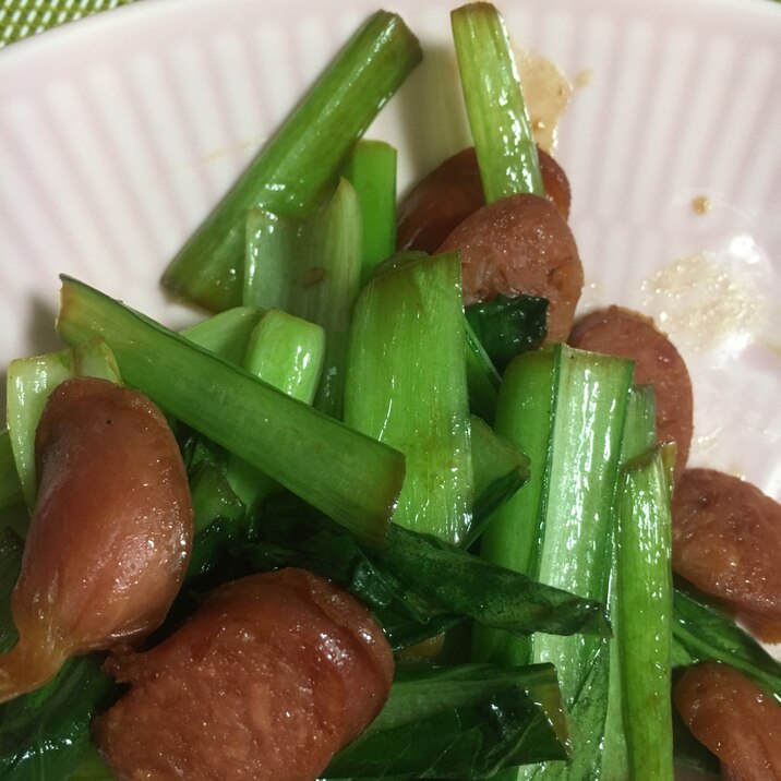 小松菜ウインナーのガーリック醤油炒め